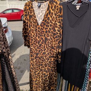 Agnes & Dora XL Leopard Print Long Dress, Pockets!